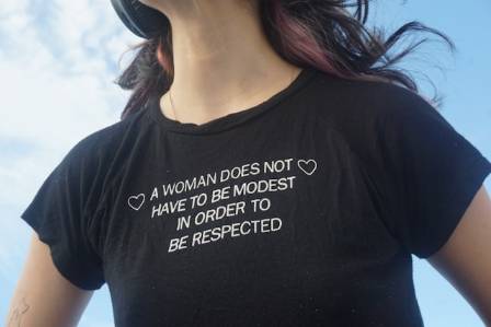 The Ultimate Guide to Selecting a Premium Women’s T-Shirt