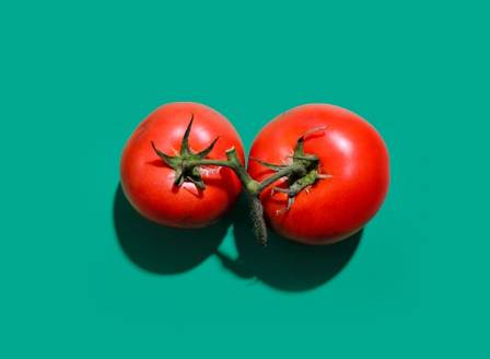 The Multifaceted Health Benefits of Tomatoes: A Comprehensive Overview