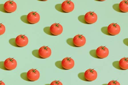 The Multifaceted Health Benefits of Tomatoes: A Comprehensive Overview
