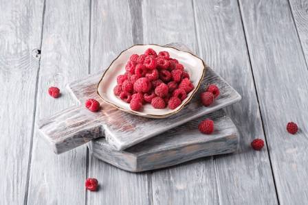 Top 8 Health Benefits and Possible Side Effects of Raspberry Juice
