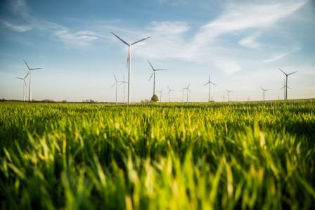 5 Groundbreaking Innovations Lighting the Way for Renewable Energy